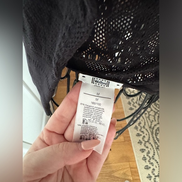 Netted Sleeve Body Suit - Picture 3 of 3